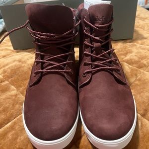 Size 8 burgundy Timberlands, never worn!